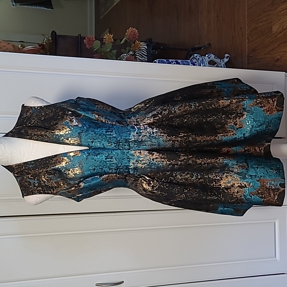 VINCE CAMUTO PARTY DRESS